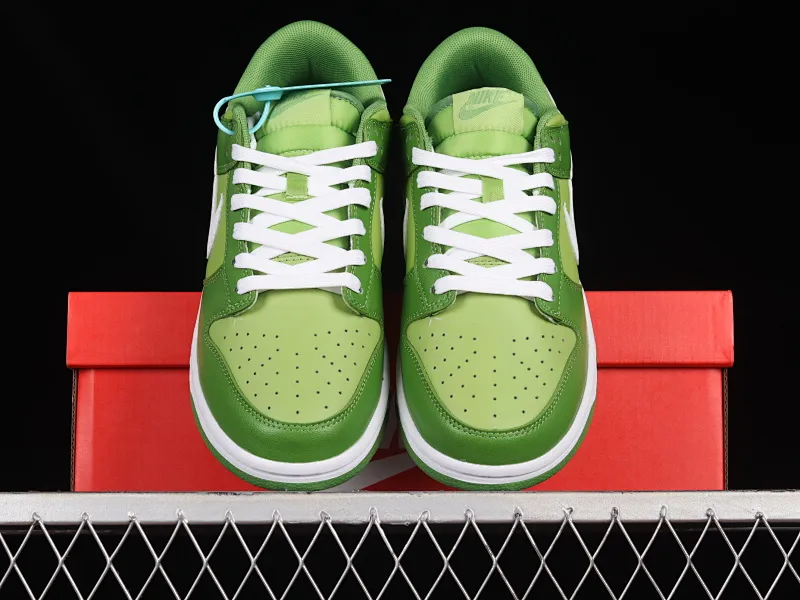 All categories Nk SB Dunk Series Nk SB Dunk Low low-top sneakers F version Nk SB Dunk Low "Green White" SB Dunk Series low-top casual sports skateboard shoes DJ6188-300